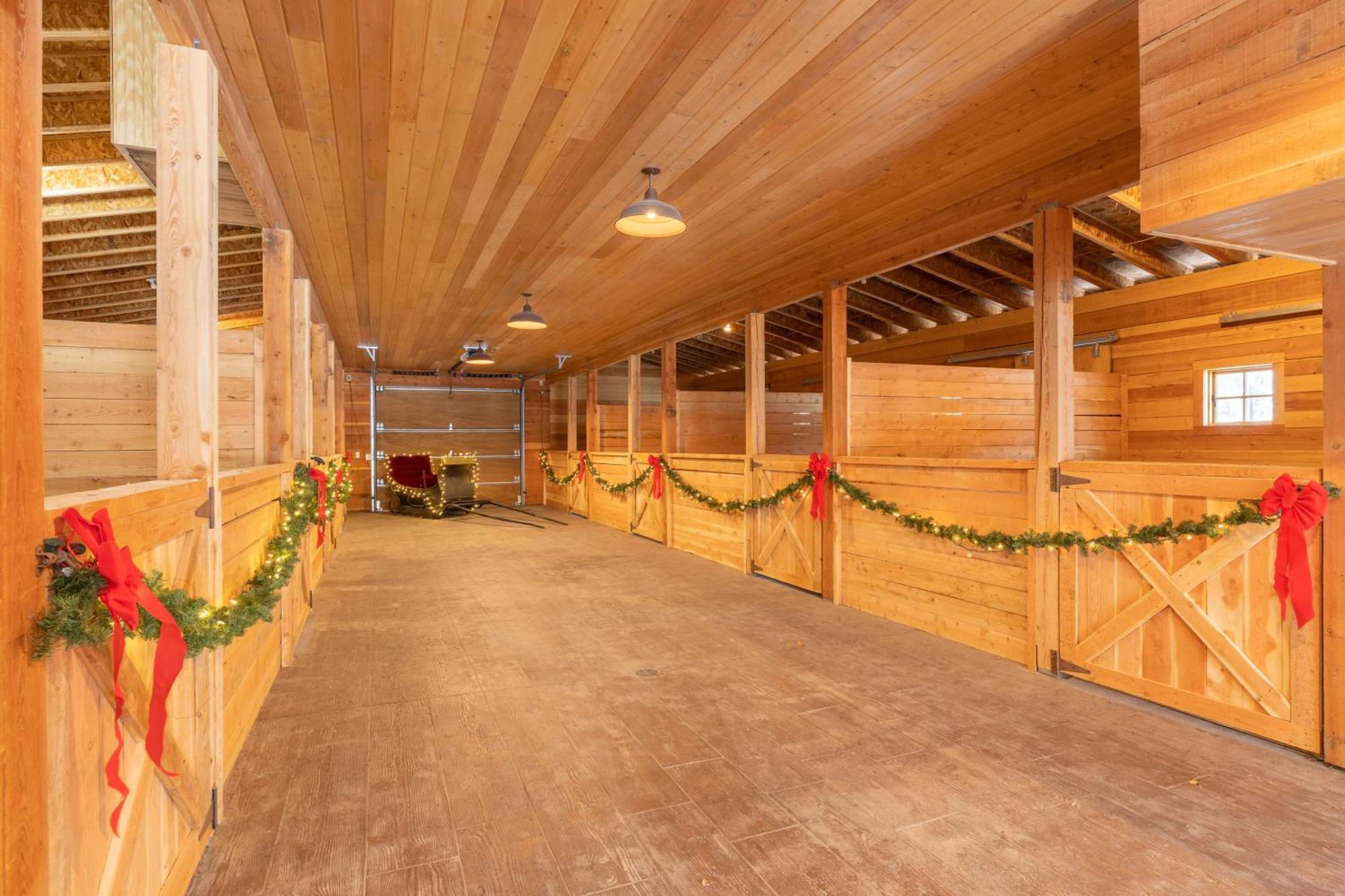 The Stalls At Whitefish Exterior foto
